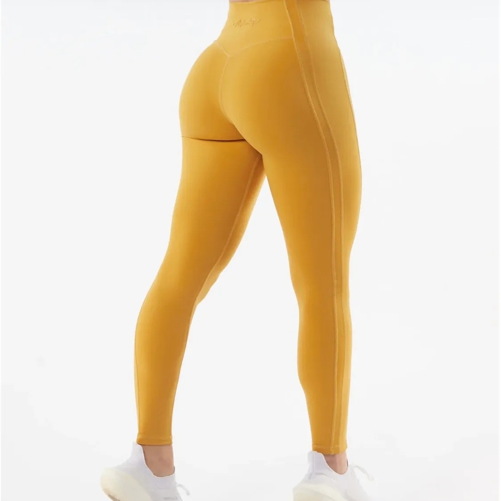 ✨2/$50✨NWT Alphalete Pulse Kinetic Golden Yellow Leggings
